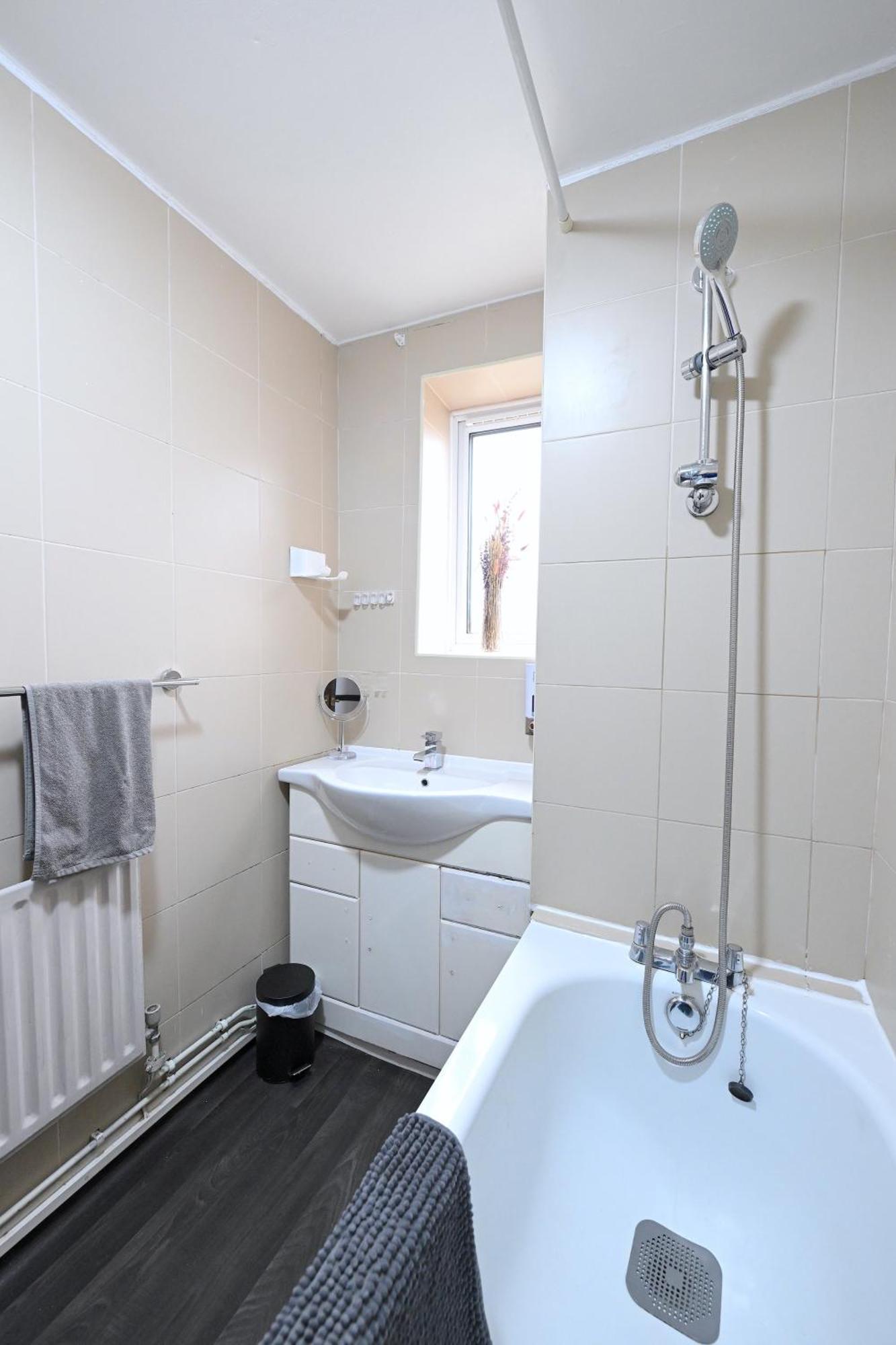 Stunning 2-bedroom Appartamento Londra