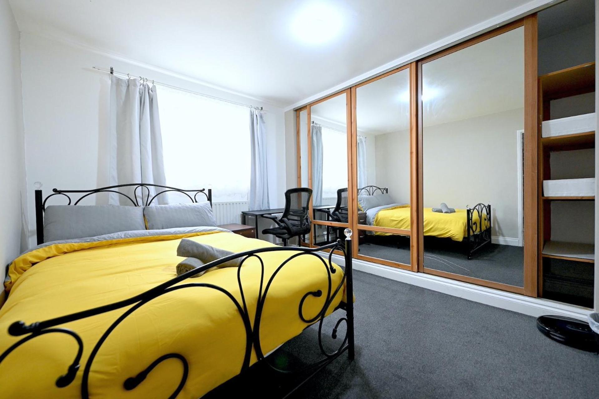 Stunning 2-bedroom Appartamento *