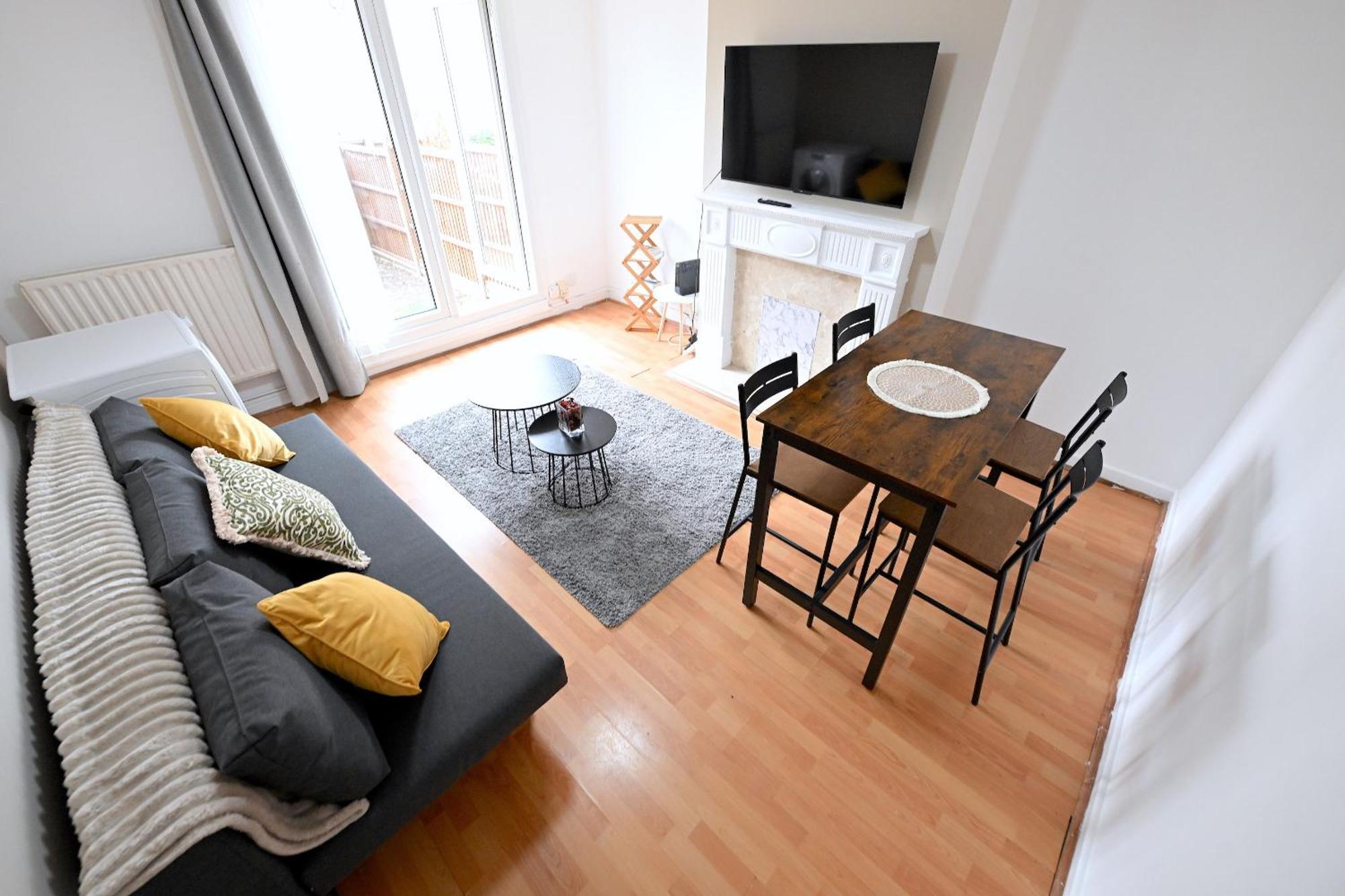 Stunning 2-bedroom Appartamento Londra